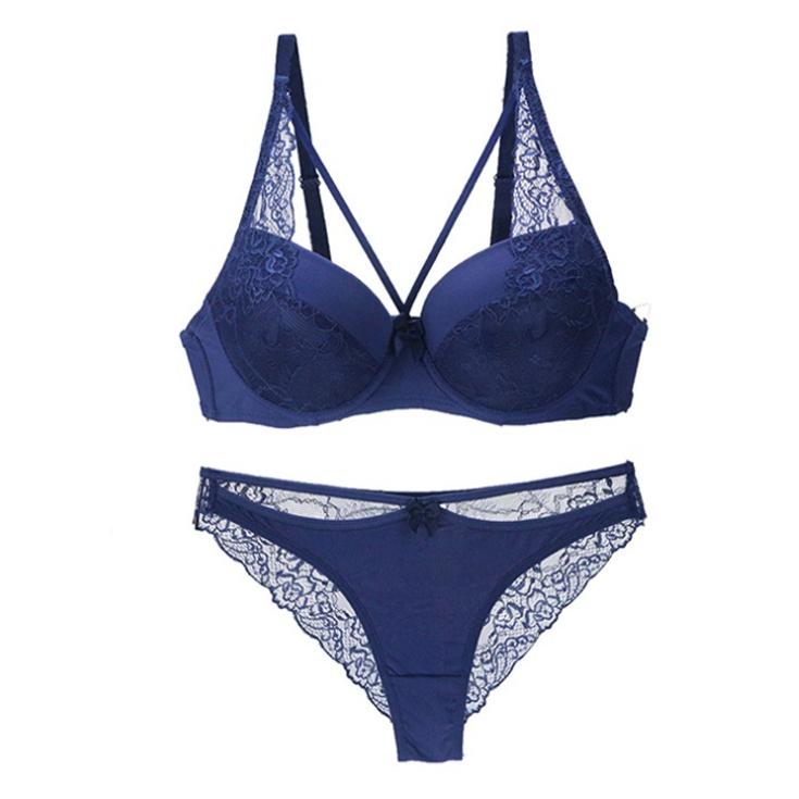 LOSHA - A push-up bra with power mesh wings is perfect for the